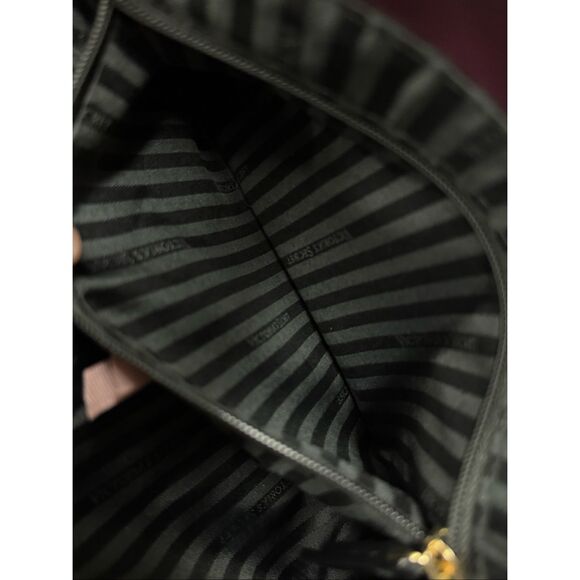 Victoria’s Secret Shoulder Bag with Chain - Picture 10 of 10